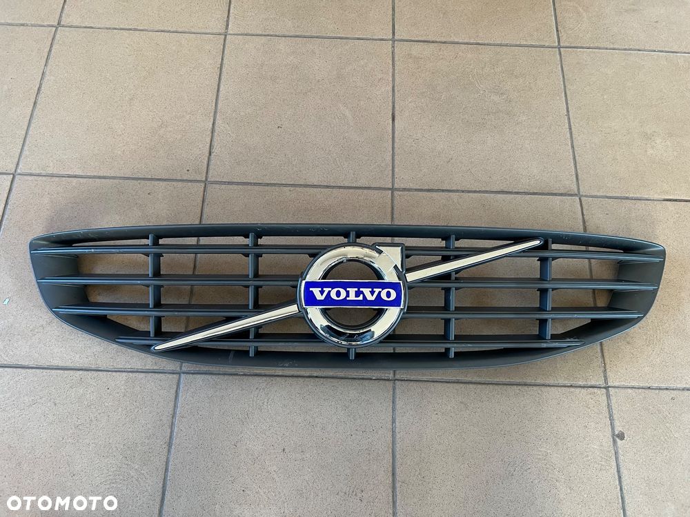 VOLVO V60 S60 II LIFT GRILL ATRAPA CHŁODNICY 13-18