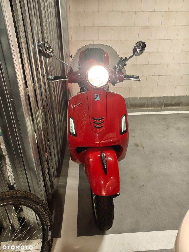 Vespa GTS - 2