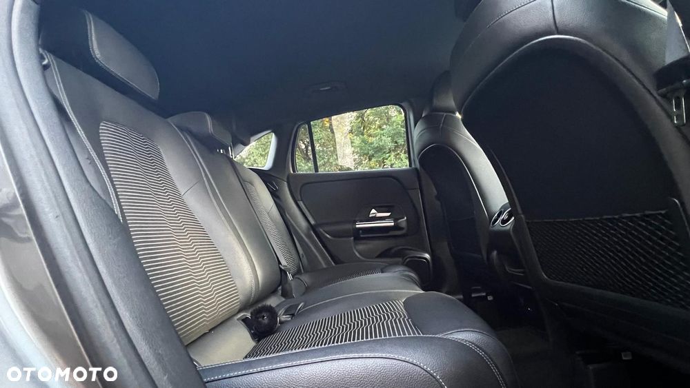 Mercedes-Benz GLA 200 - 29