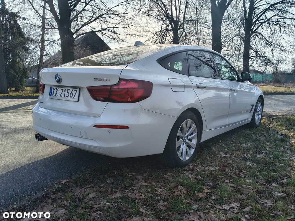 BMW 3GT 320i xDrive - 8