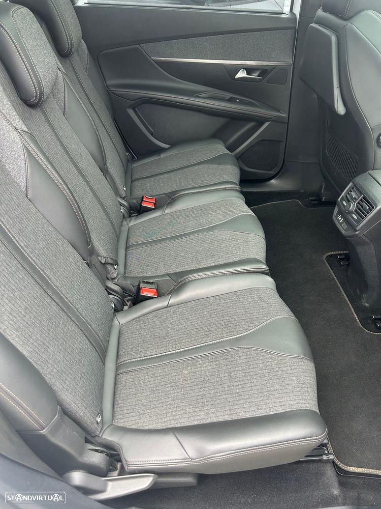 Peugeot 5008 - 4