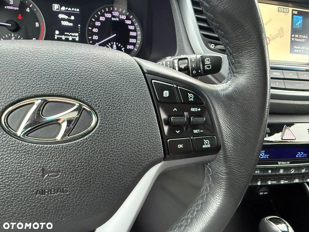 Hyundai Tucson 2.0 CRDI 4WD Automatik Style - 32