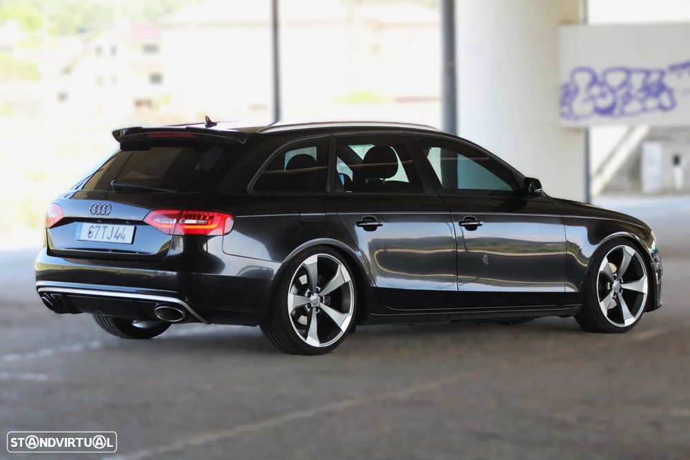Audi A4 Avant 2.0 TDI DPF S line Sport Pack - 12