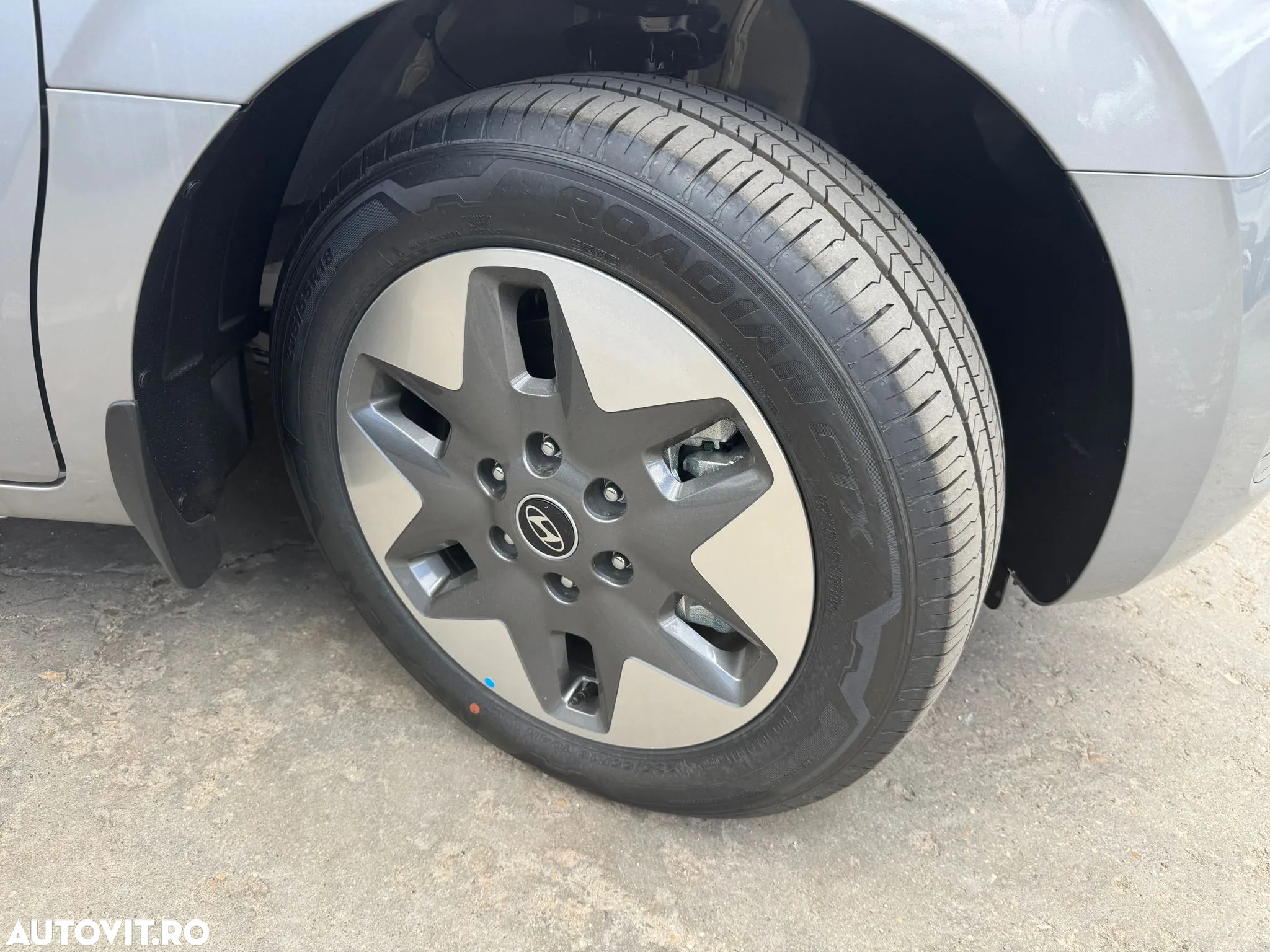 Hyundai Staria 1.6I 215CP 6AT 9 locuri HEV Premium - 7