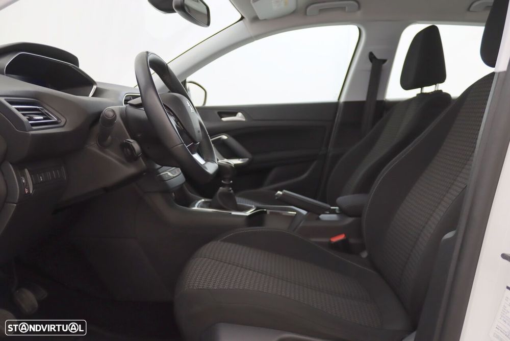 Peugeot 308 1.5 BlueHDi Business Line - 4