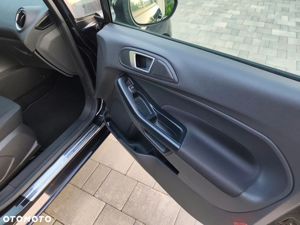 Ford Fiesta - 19