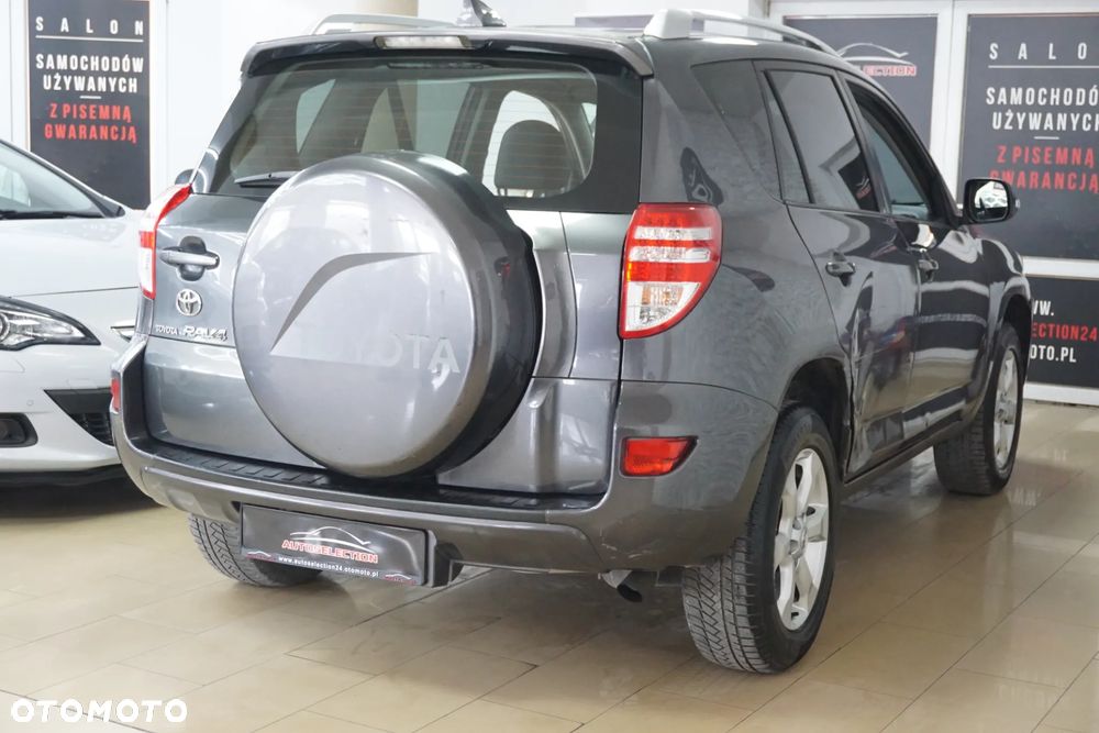 Toyota RAV4 2.2 D-4D 4x4 - 4