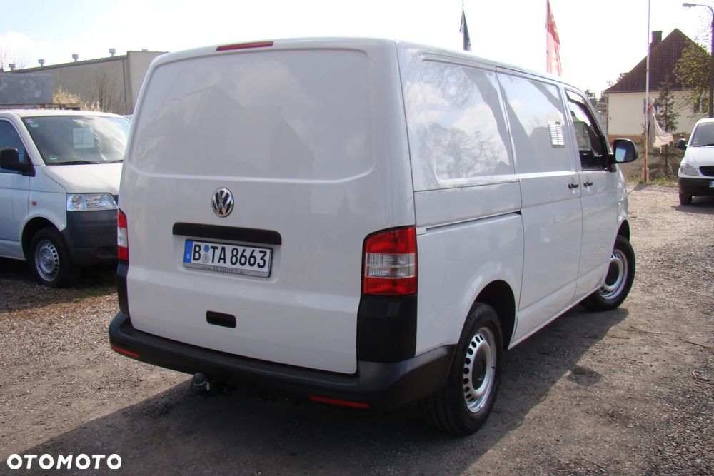 Volkswagen Transporter - 4