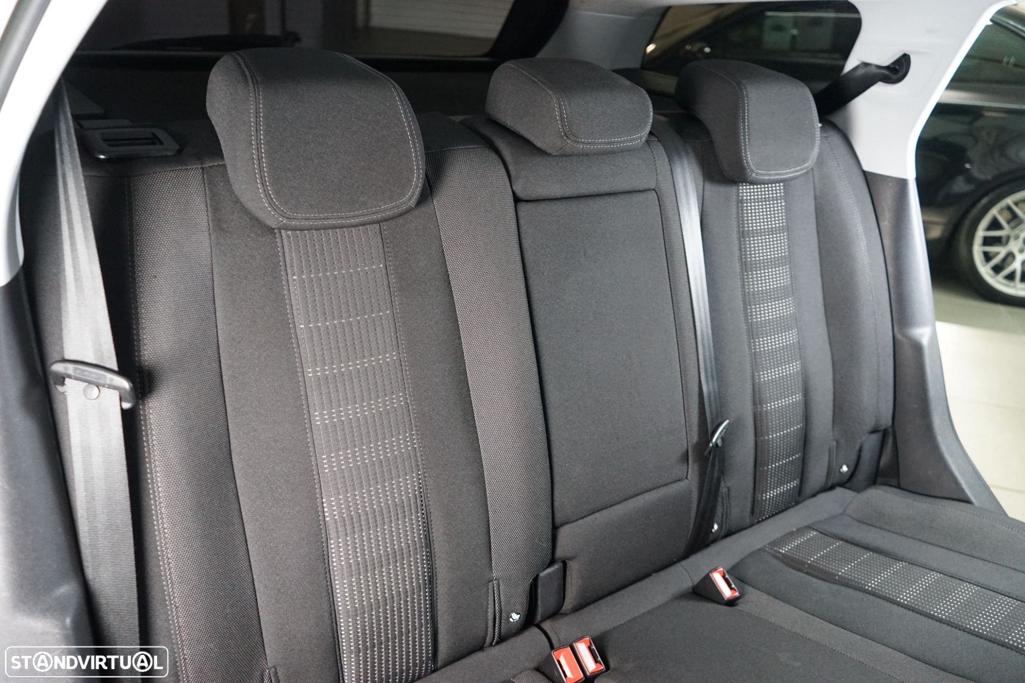 Peugeot 308 SW BlueHDi 120 EAT6 Stop & Start Active Business-Pack - 41