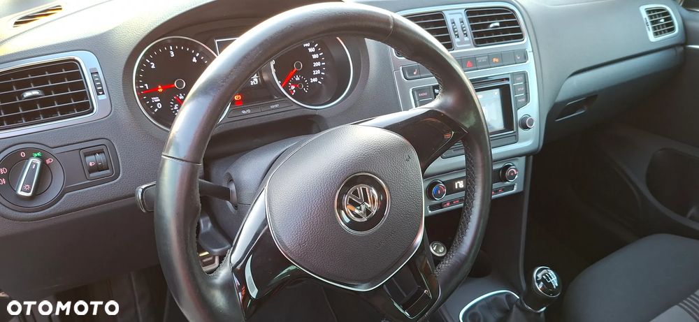 Volkswagen Polo 1.4 TDI Blue Motion Technology Allstar - 28