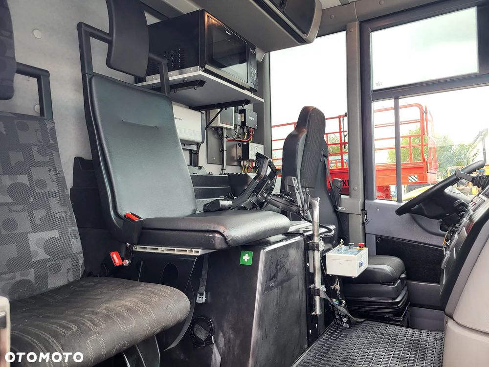 Mercedes-Benz ECONIC 2630 - 36