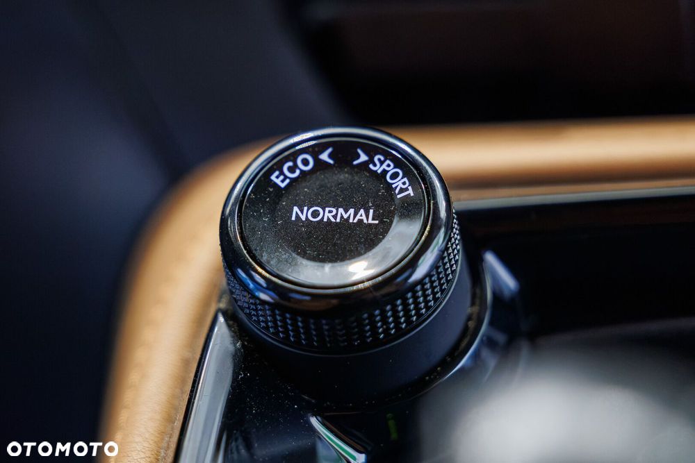 Lexus NX 350h Prestige 2WD - 31