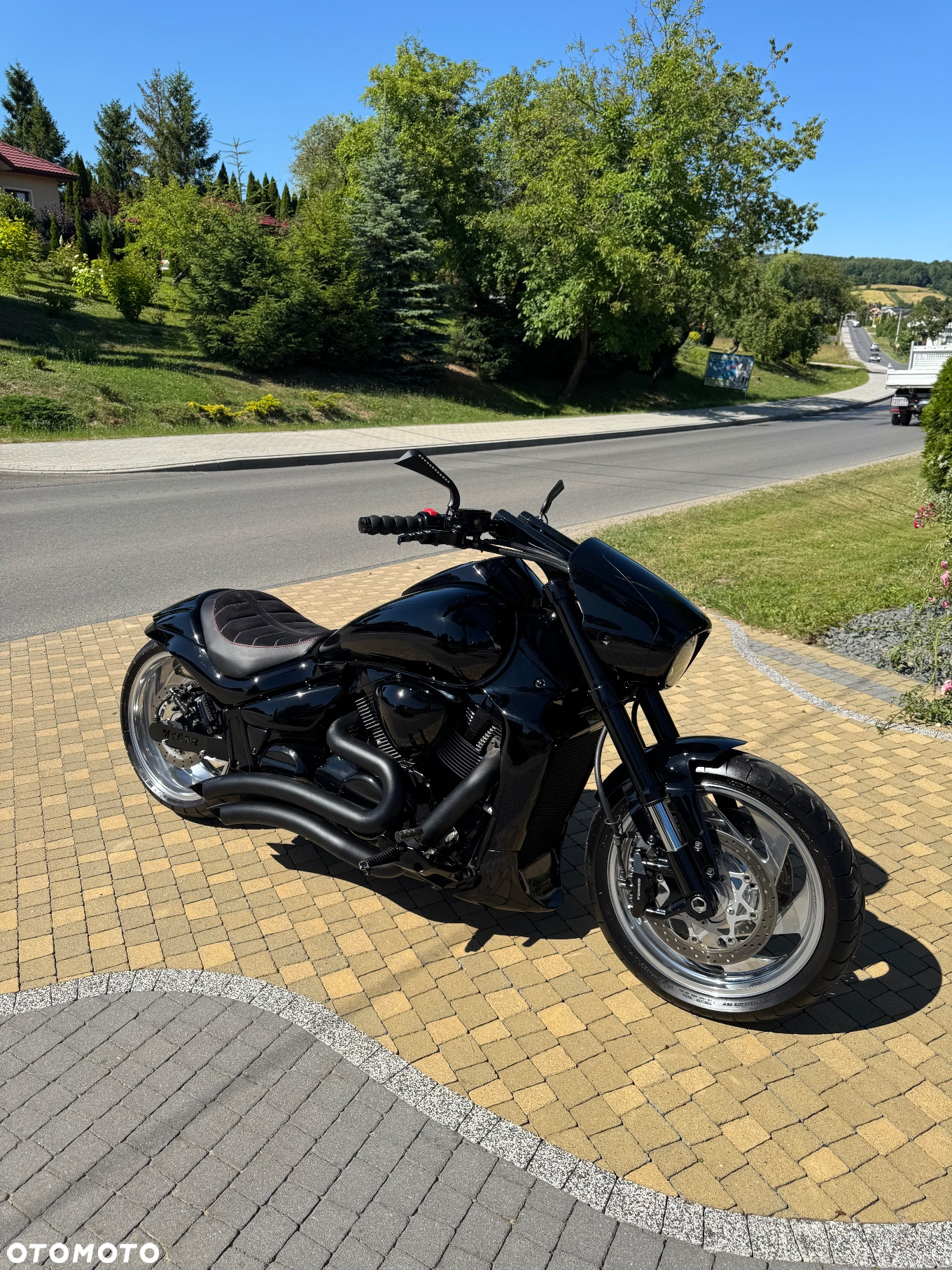 Suzuki Boulevard - 17