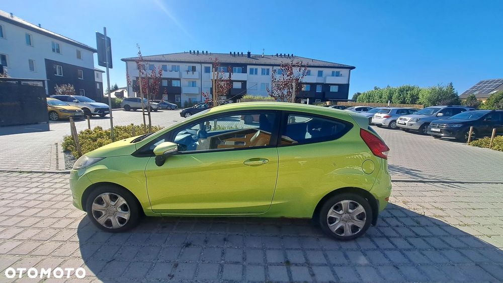 Ford Fiesta - 2