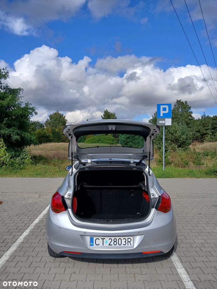 Opel Astra - 16