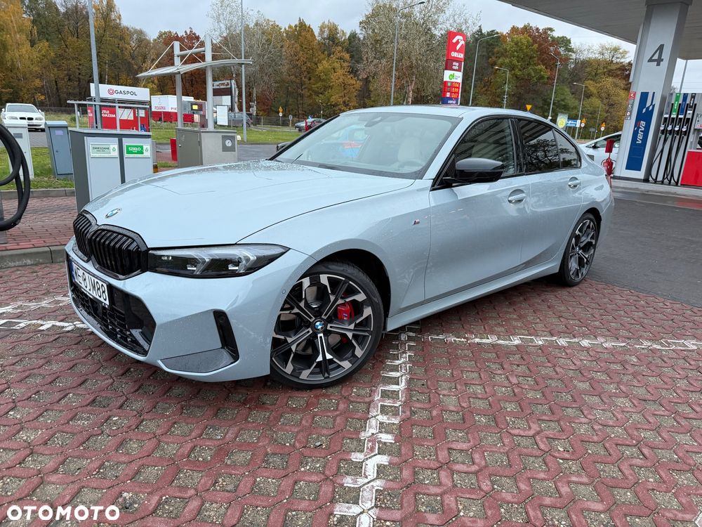 BMW Seria 3 330i xDrive M Sport sport