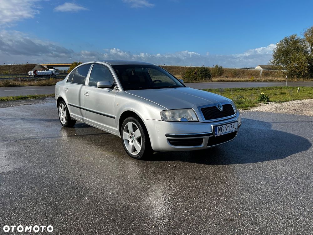 Skoda Superb 2.8 V6 Automatik Elegance - 8