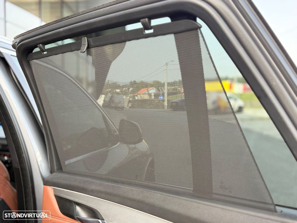 BMW X5 40e xDrive Pack M - 16