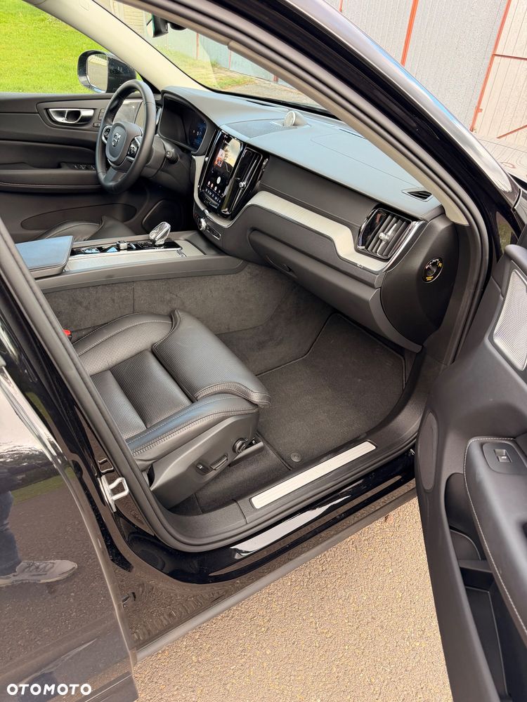 Volvo XC 60 - 6