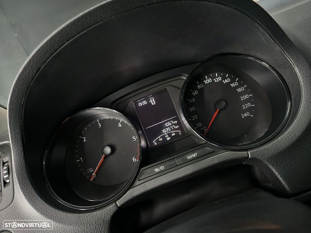 VW Polo 1.4 TDi Confortline - 8