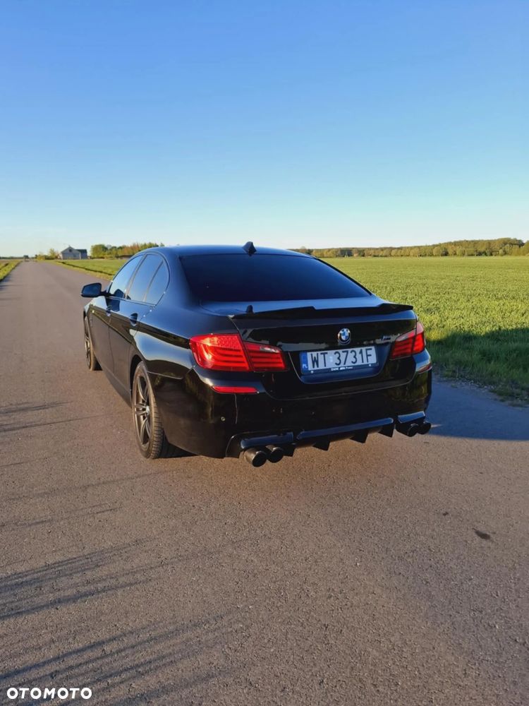 BMW Seria 5 535d xDrive - 4