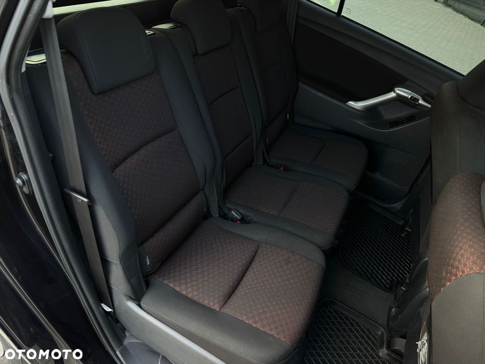 Toyota Verso 2.0 D-4D Premium - 23