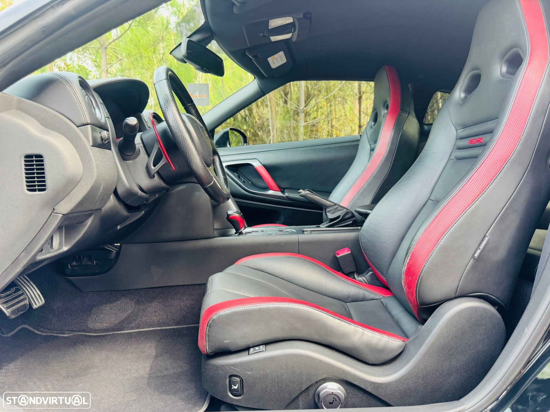 Nissan GT-R 3.8 V6 Black Edition - 23