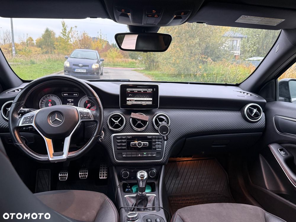 Mercedes-Benz Klasa A 180 CDI BlueEff Edition - 22