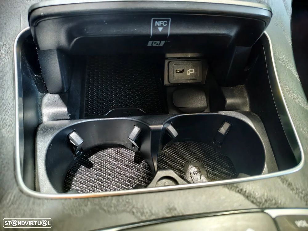 Mercedes-Benz E 200 AMG Line - 25