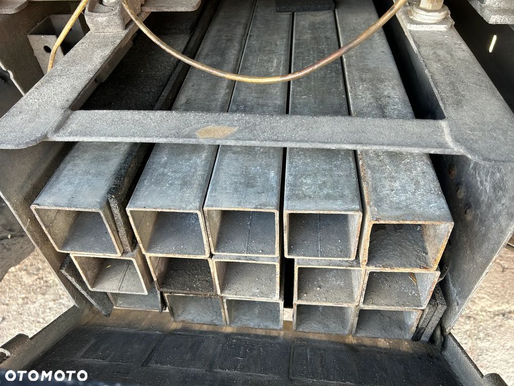 Schmitz Cargobull FIRANKA / 10 SZTUK / BARDZO ŁADNE OPONY / Z PEŁNYM WYPOSAŻENIEM DO ZAŁADUNKU / 2 KOŁA ZAPASOWE / DOSTĘPNE KOLORY SREBRNY - NIEBIESKI - CZERWONY / NIEKTÓRE MAJĄ NOWE PLANDEKI !! - 19