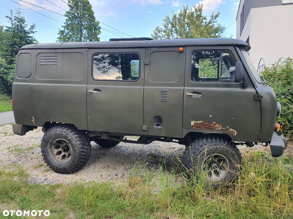 Uaz 452 - 2