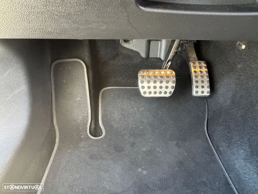 Mercedes-Benz CLA 180 7G-DCT Edition AMG Line - 20