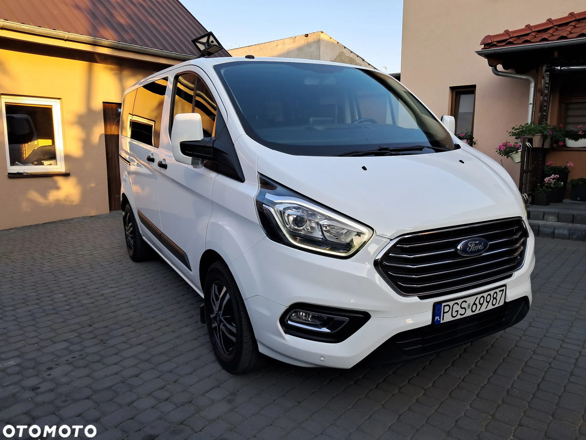 Ford Transit Custom 290 L1H1 Limited - 9