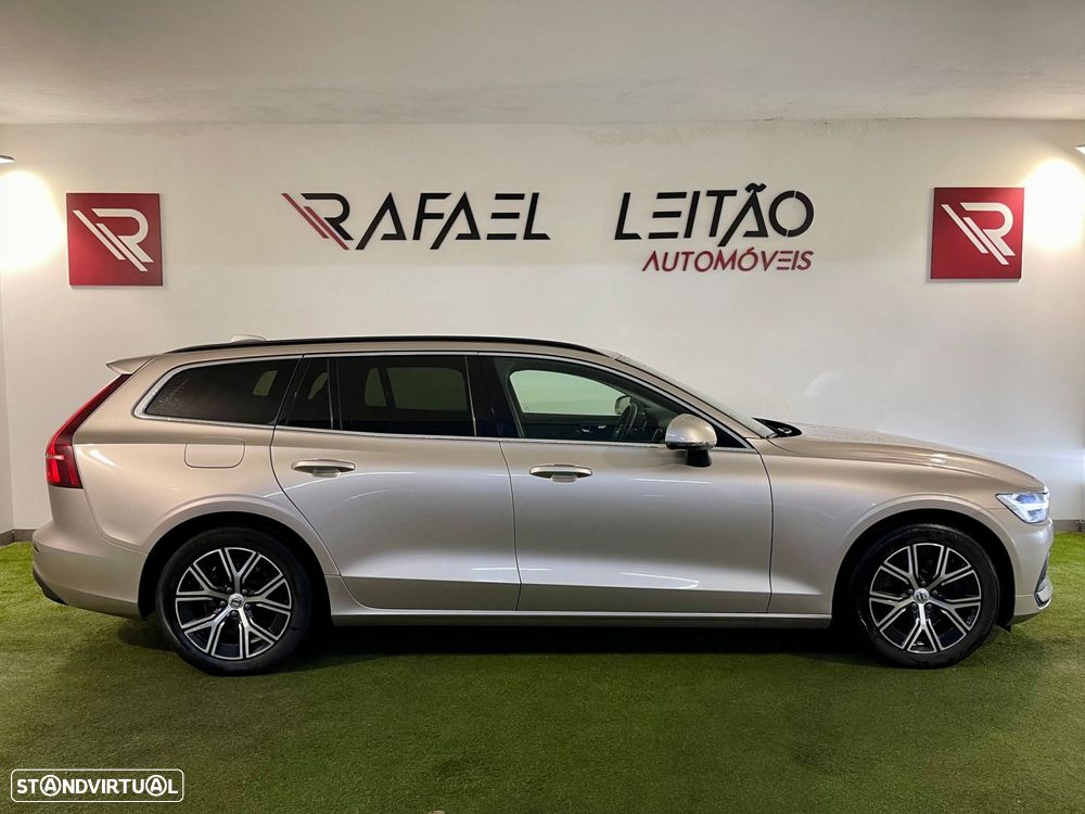 Volvo V60 2.0 B4 Momentum Geartronic - 5
