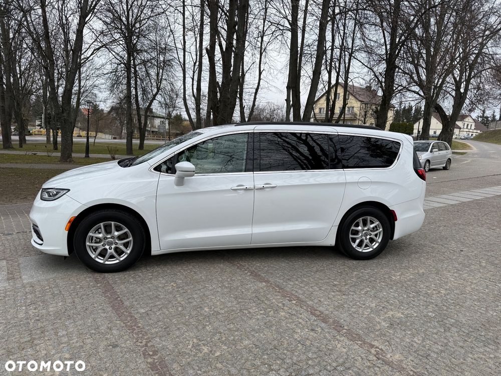 Chrysler Pacifica - 3