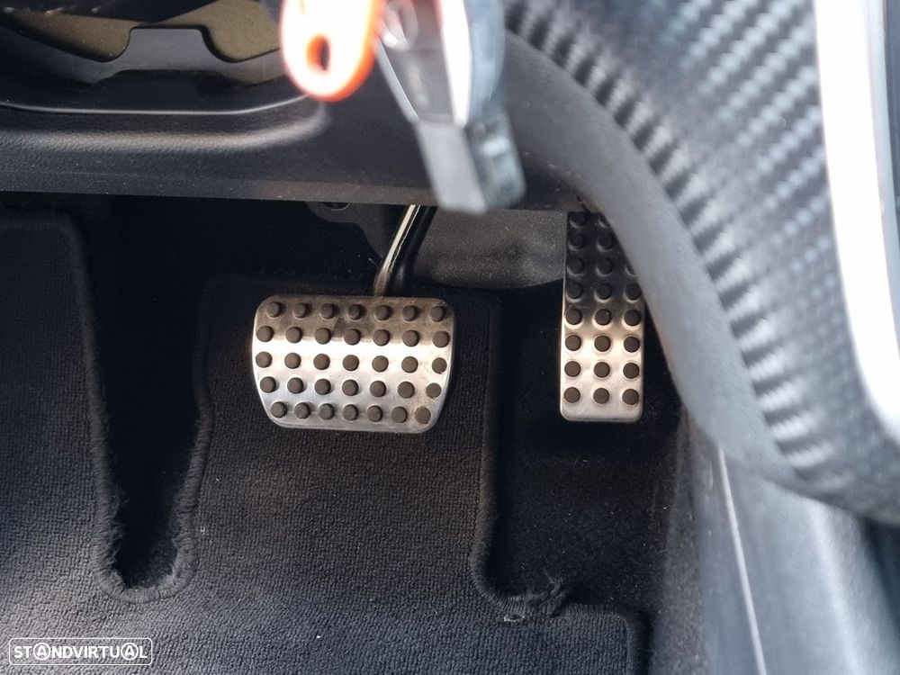 Mercedes-Benz A 200 - 18