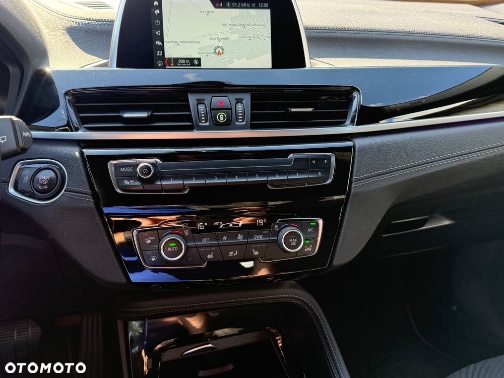 BMW X2 sDrive18d Business Edition sport - 12