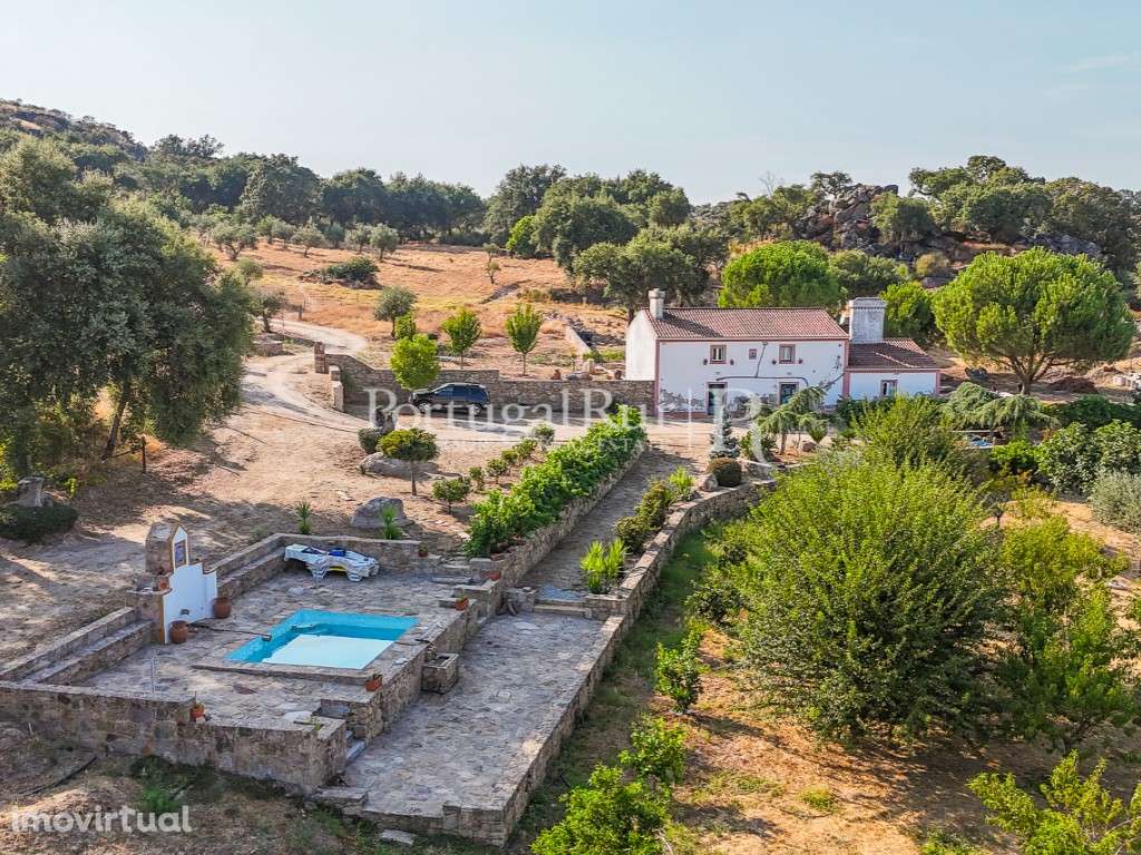 Quinta de 6,8 hectares em pleno P. N. da Serra de São Mamede - Grande imagem: 2/52