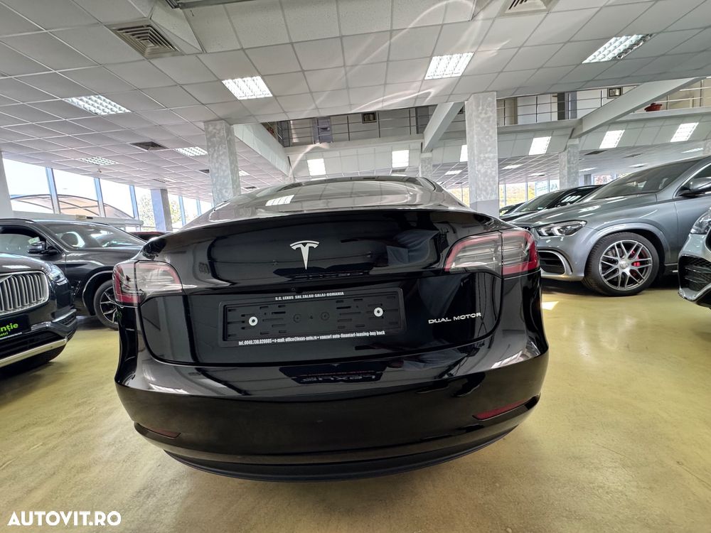 Tesla Model 3 Langstreckenbatterie Allradantrieb Dual Motor - 11