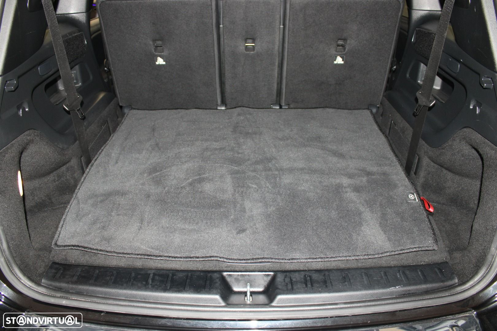 Mercedes-Benz EQB 350 4Matic AMG Line - 39