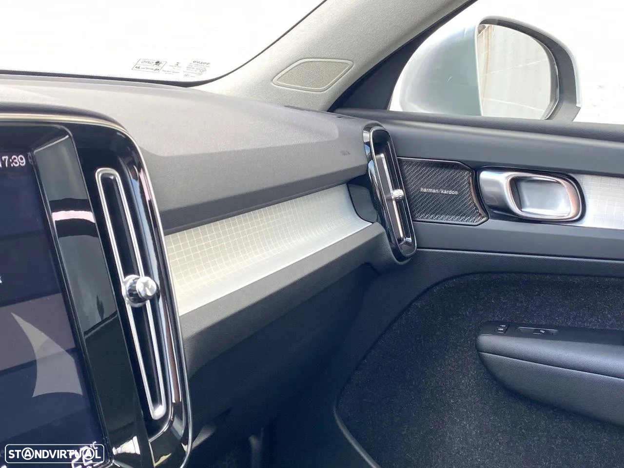 Volvo XC 40 2.0 D3 Momentum Plus Geartronic - 50