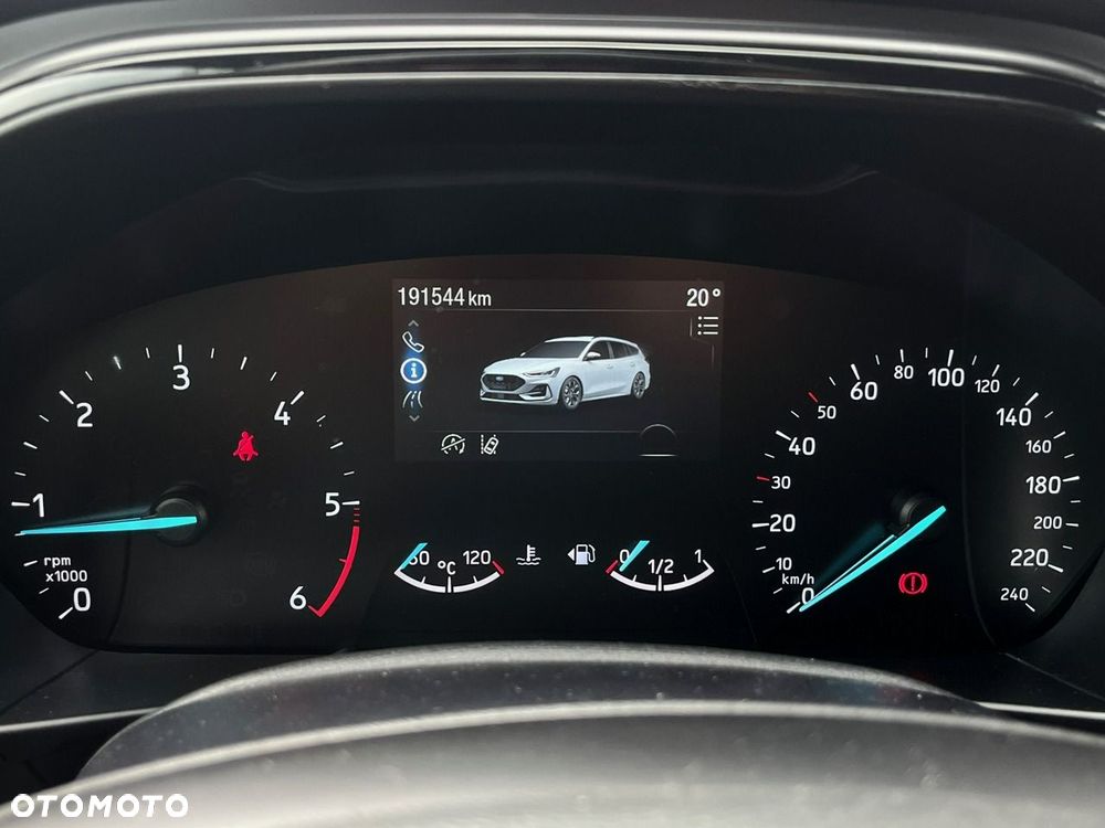 Ford Focus 1.5 EcoBlue Start-Stopp-System ST-LINE - 21