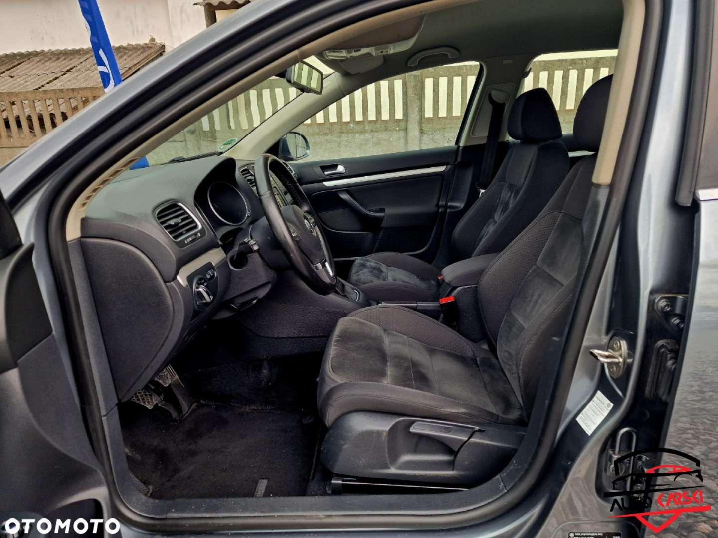 Volkswagen Golf - 29
