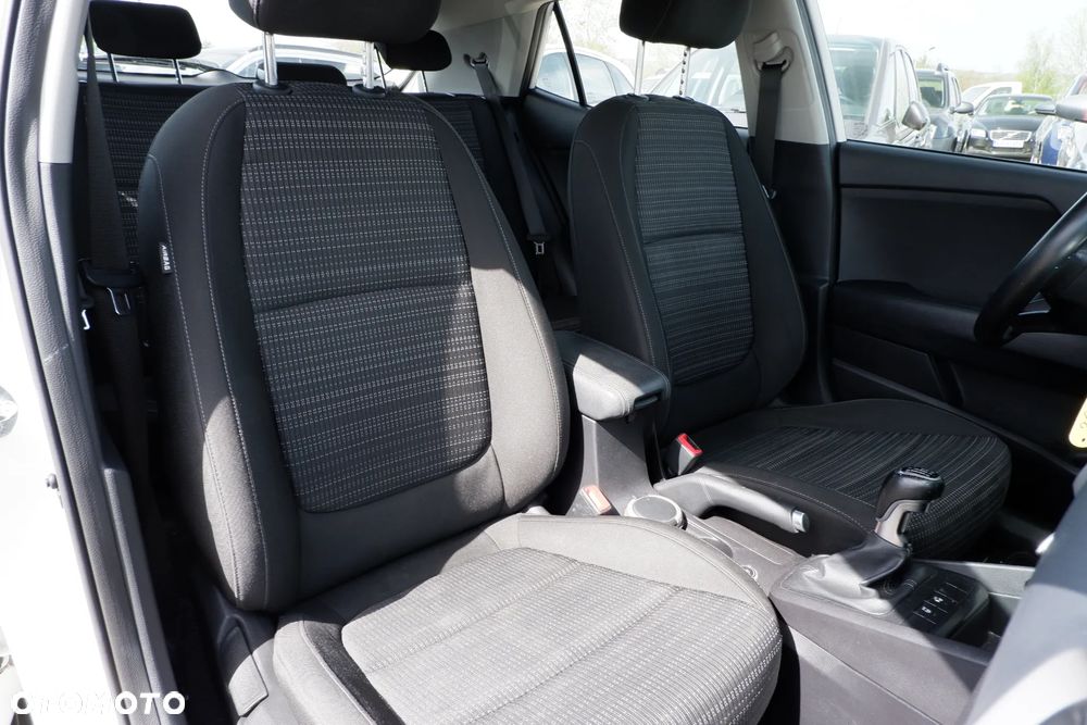 Kia Stonic 1.4 L - 9