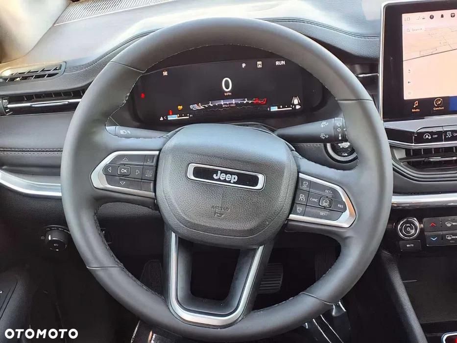 Jeep Compass - 10