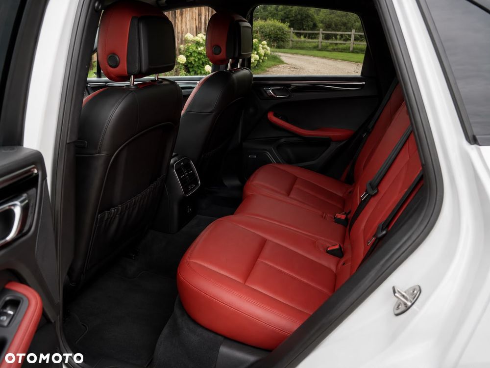 Porsche Macan Standard - 18