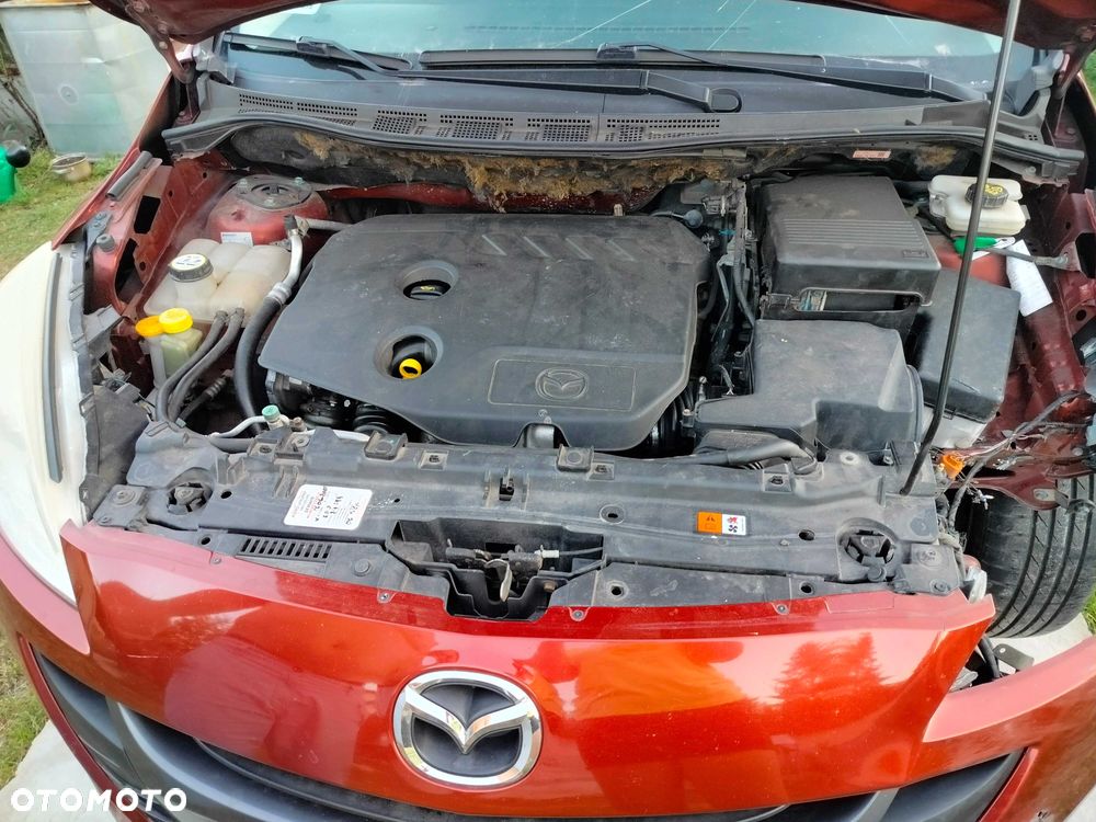 Mazda 5 - 6
