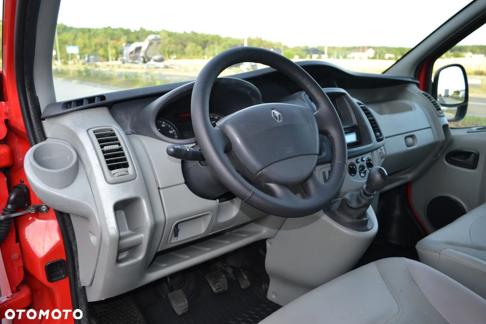 Opel Vivaro - 11