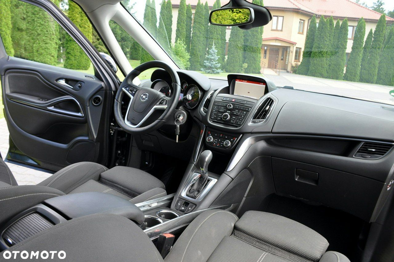 Opel Zafira - 24