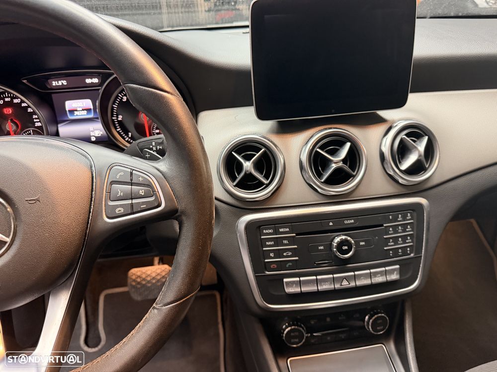 Mercedes-Benz GLA 180 CDi Aut. - 12